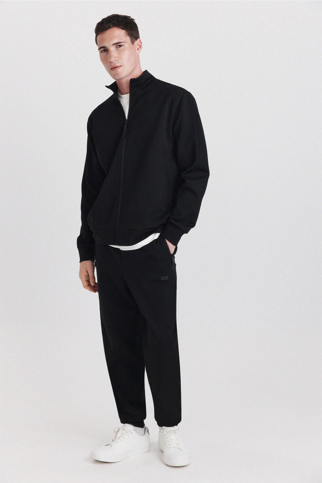 M TECH JOGGER