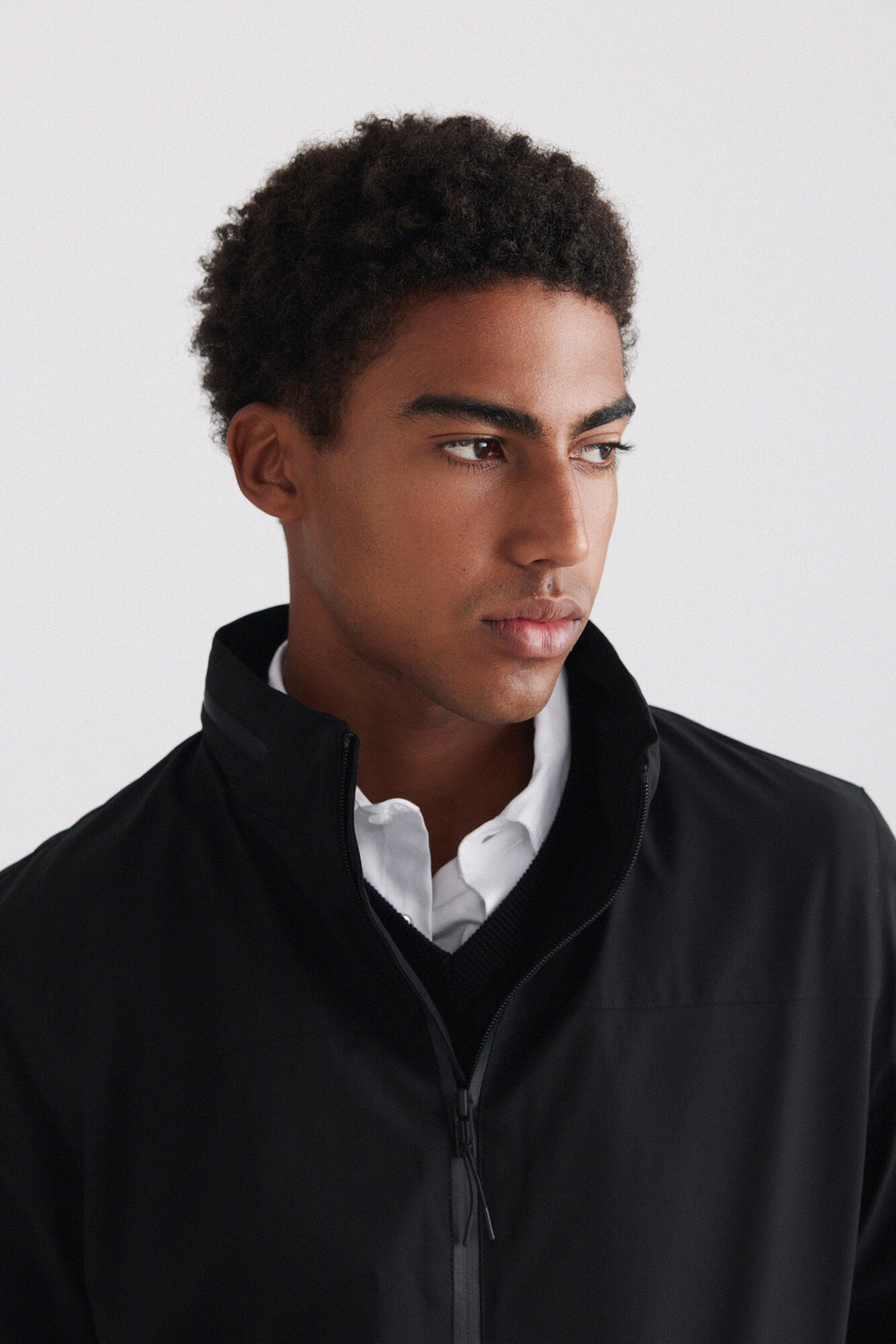 M LIGHT TECH FUNNEL JACKET