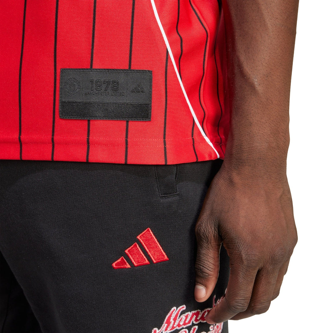 JN2832_6_APPAREL_On Model_Detail View 2_transparent