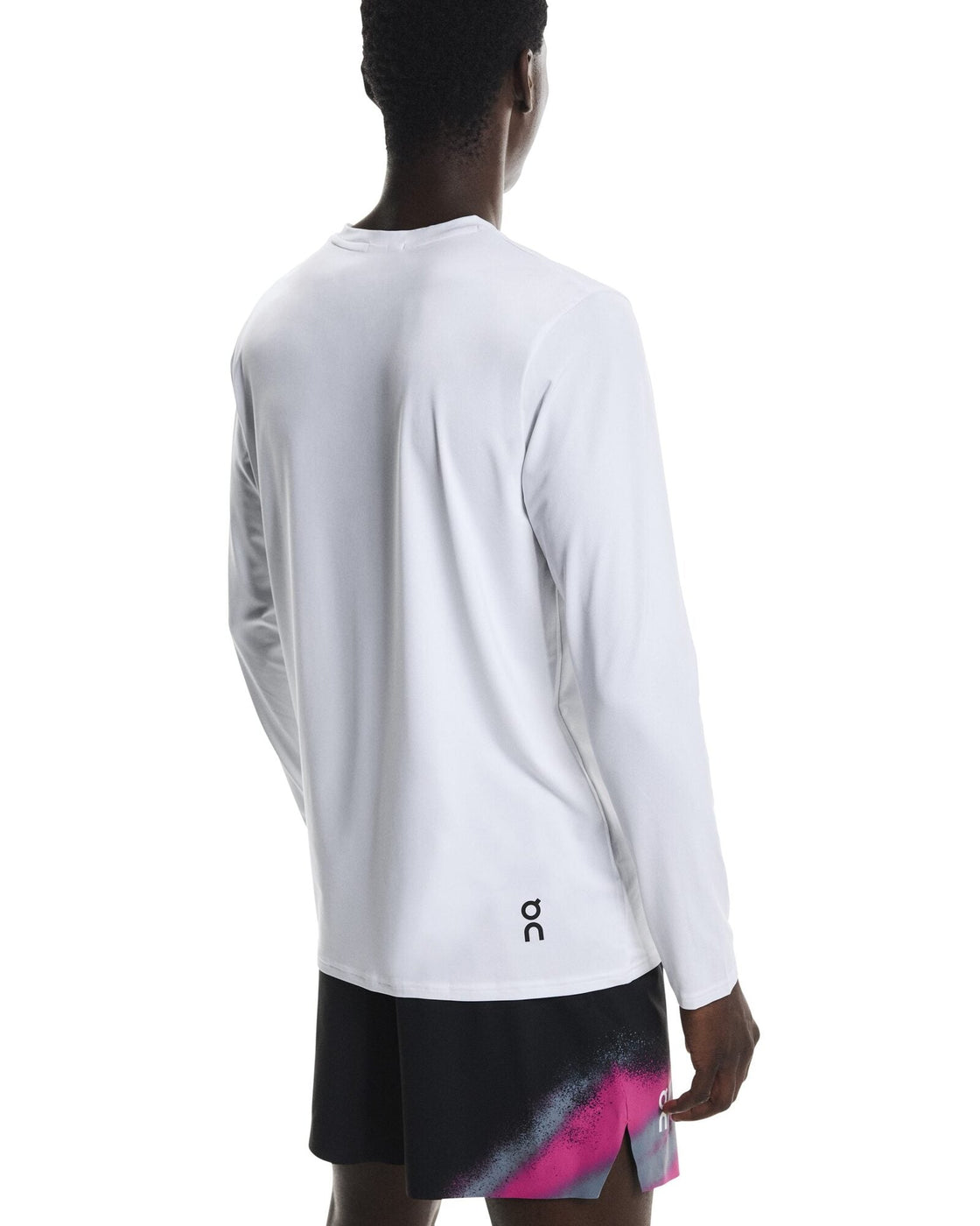 1ME12300108-court_long_t-fw25-all_white-m-4×5-tr-g4