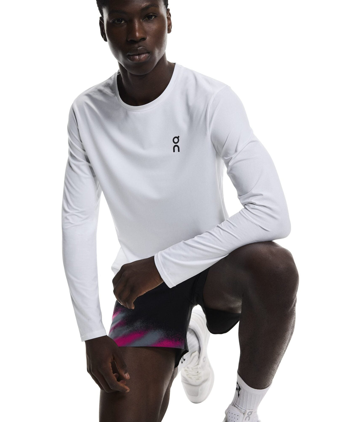 1ME12300108-court_long_t-fw25-all_white-m-4×5-tr-g5