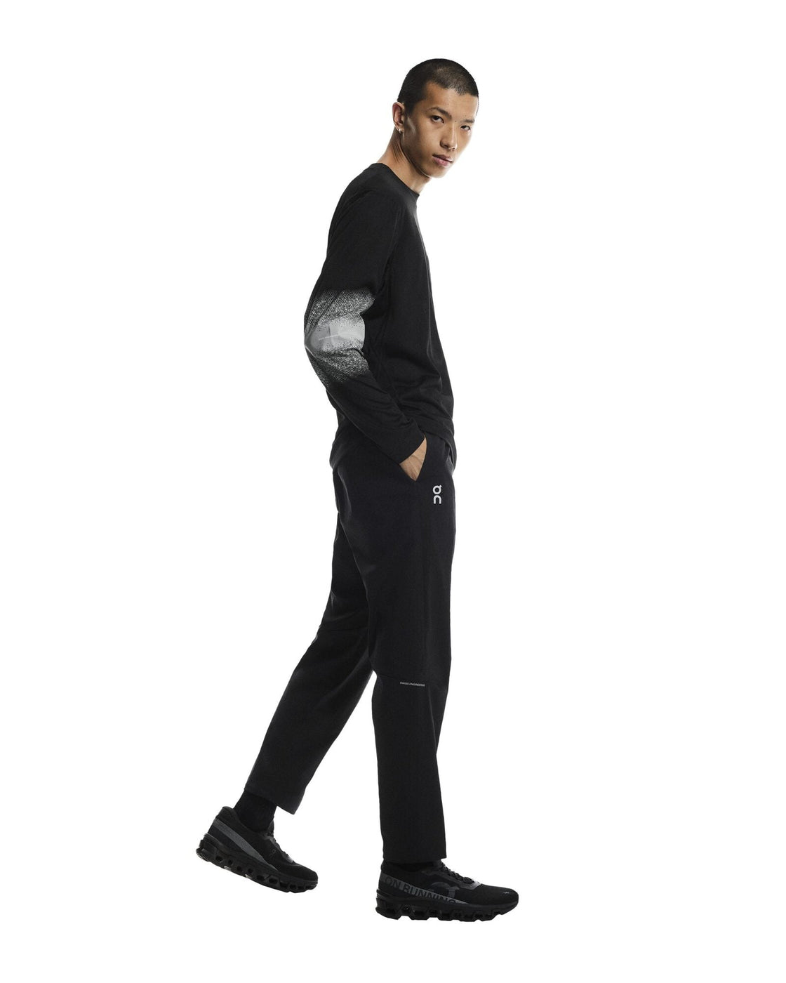 1ME30160553-all_day_joggers-fw24-black-m-4×5-tr-g3