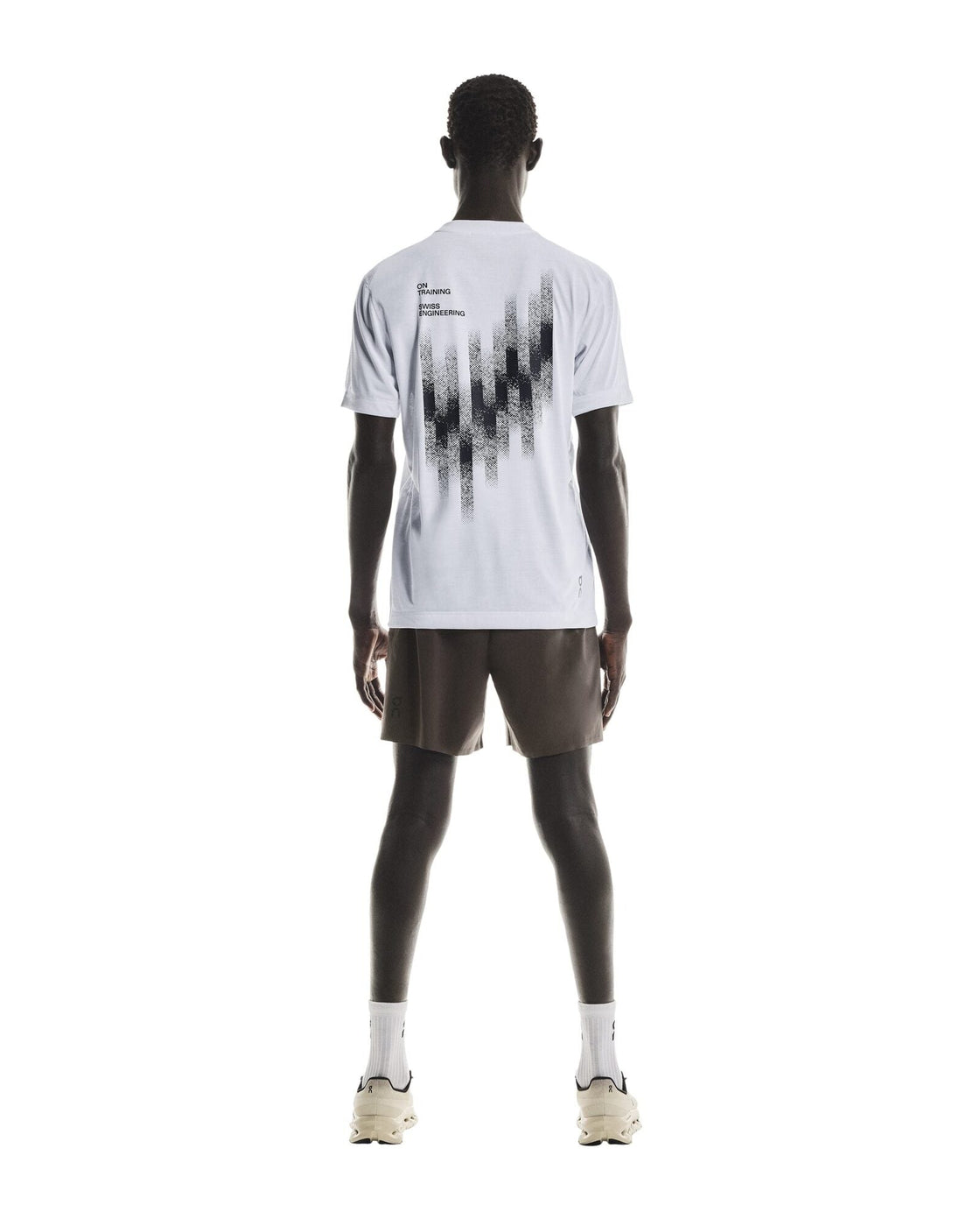 1MF11190569-focus_shorts-fw25-pebble-m-4×5-tr-g2
