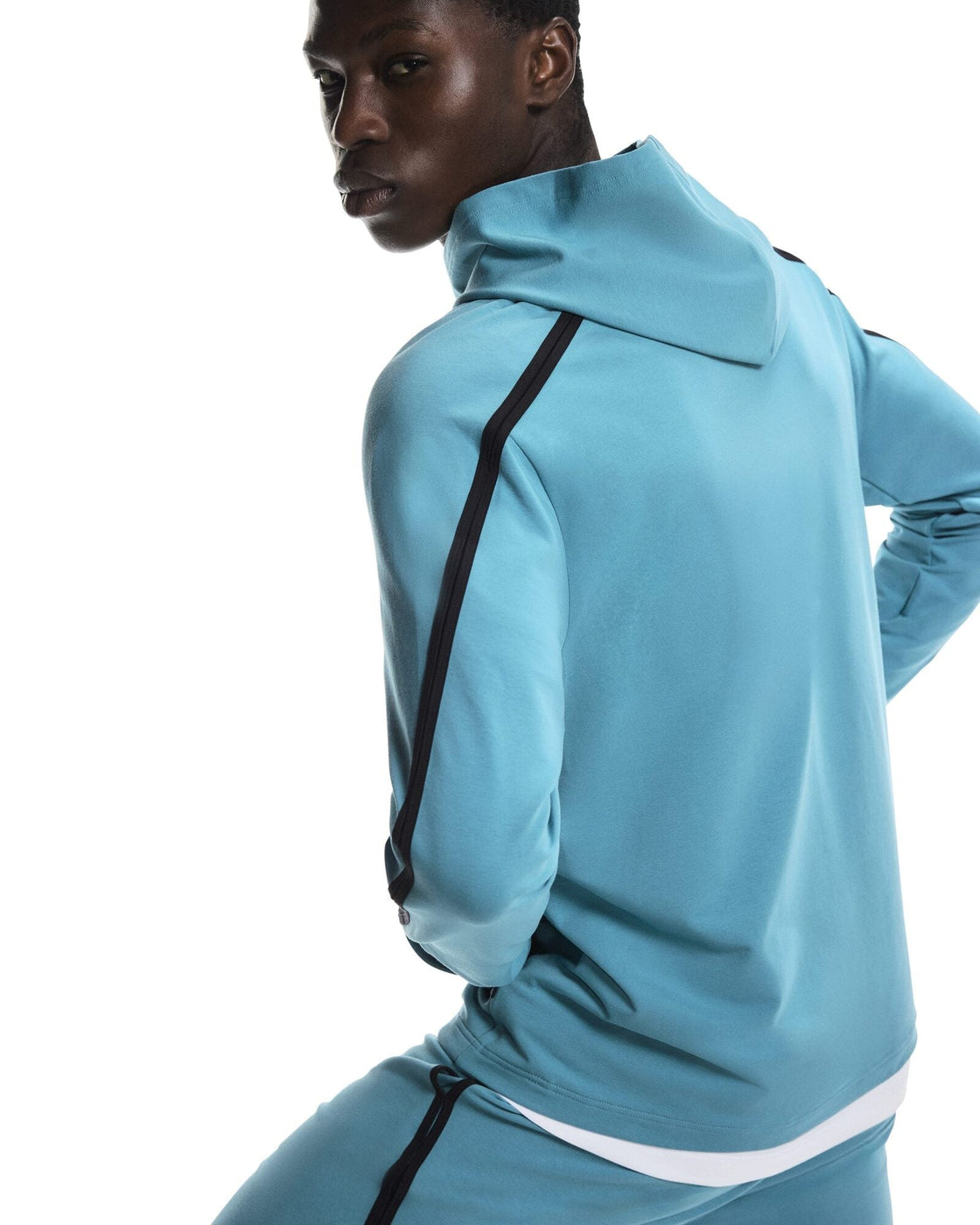 1MF11763543-studio_hoodie-fw25-niagara-m-4×5-tr-g6