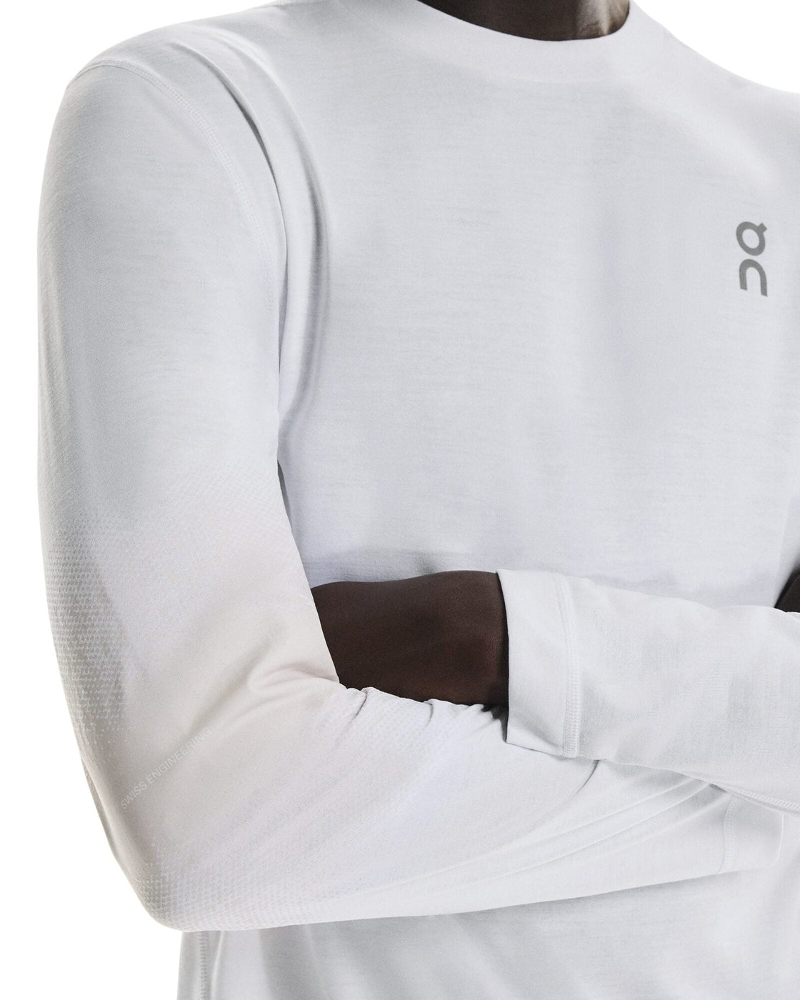 1MF30510069-train_long-t_graphic-fw25-white-m-4×5-tr-g4