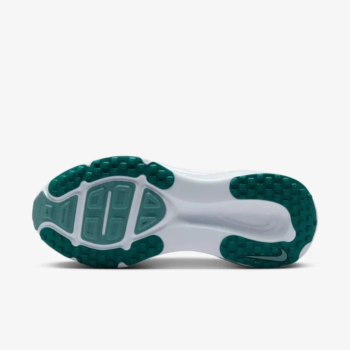 W NIKE VOMERO 18