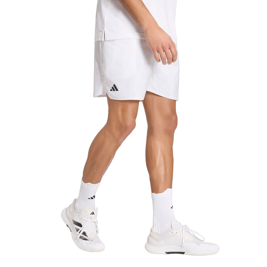 M CLUB GRAPHSHORT