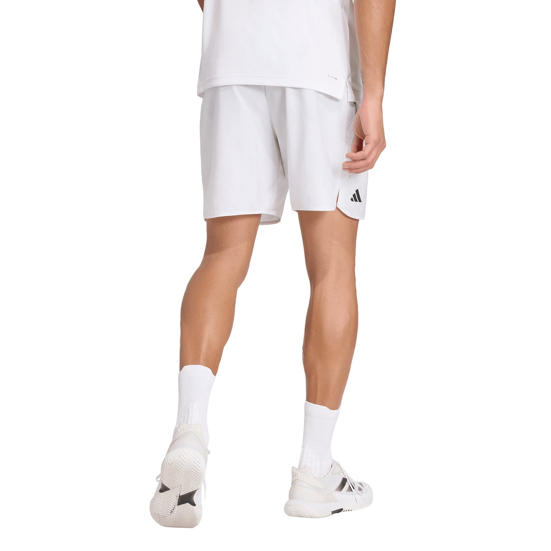 M CLUB GRAPHSHORT