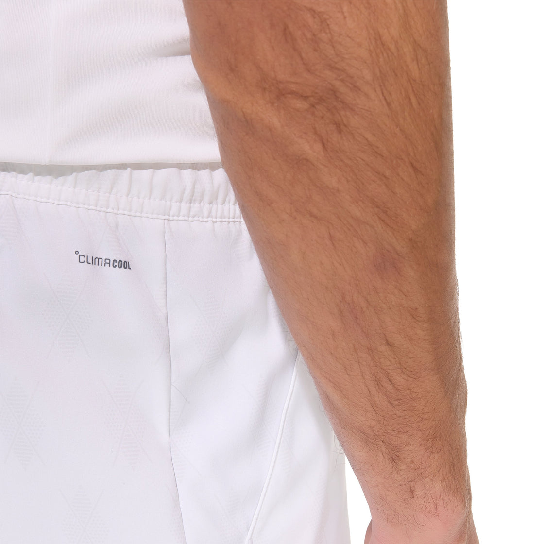 M CLUB GRAPHSHORT