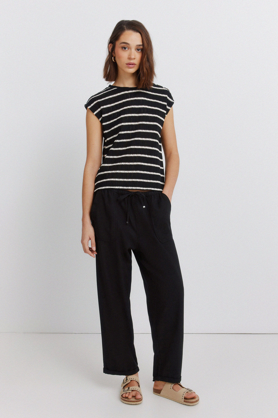 W 7.T.B.JOGGER CARPINTERO NEGRO