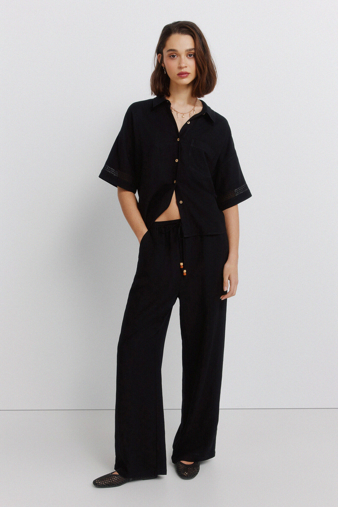 W 7.GYM.A.CAMISA SET LACE NEGRA