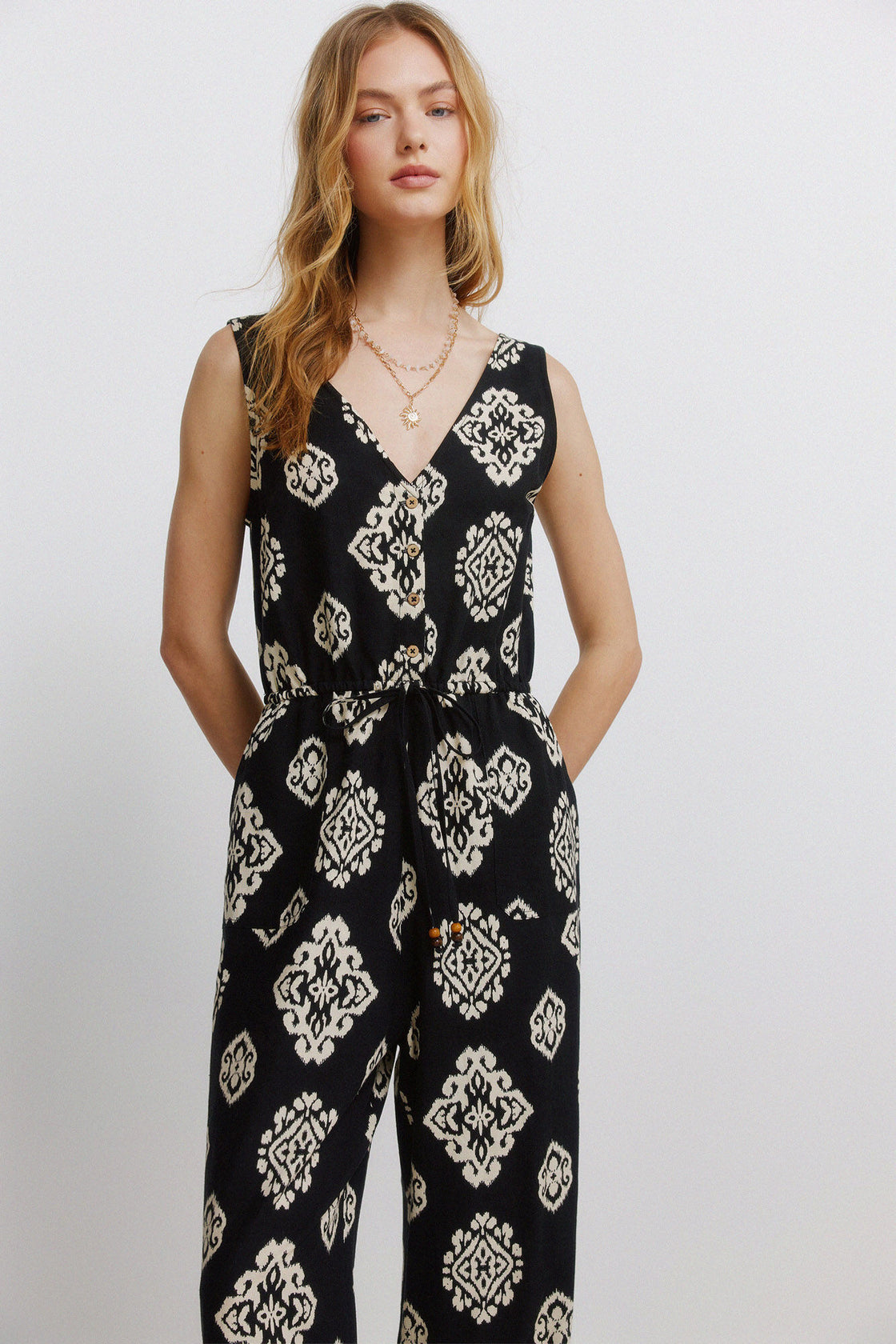 W SLEEVELESS POCKET LINEN JUMPSUIT