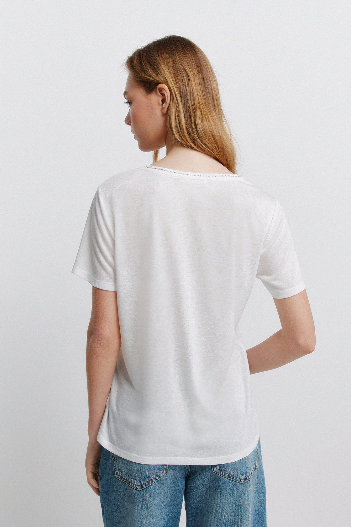 W 8.B.T.CAMISETA PICO VAINICA FK