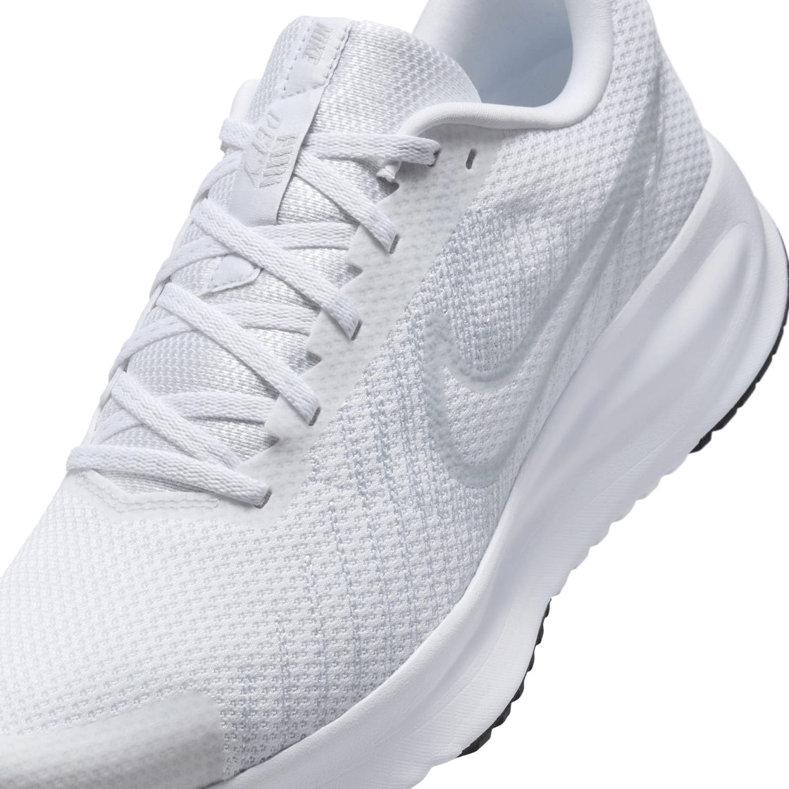 NIKE RUN DEFY