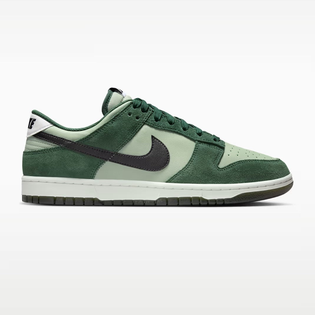 M NIKE DUNK LOW RETRO SE ESS+
