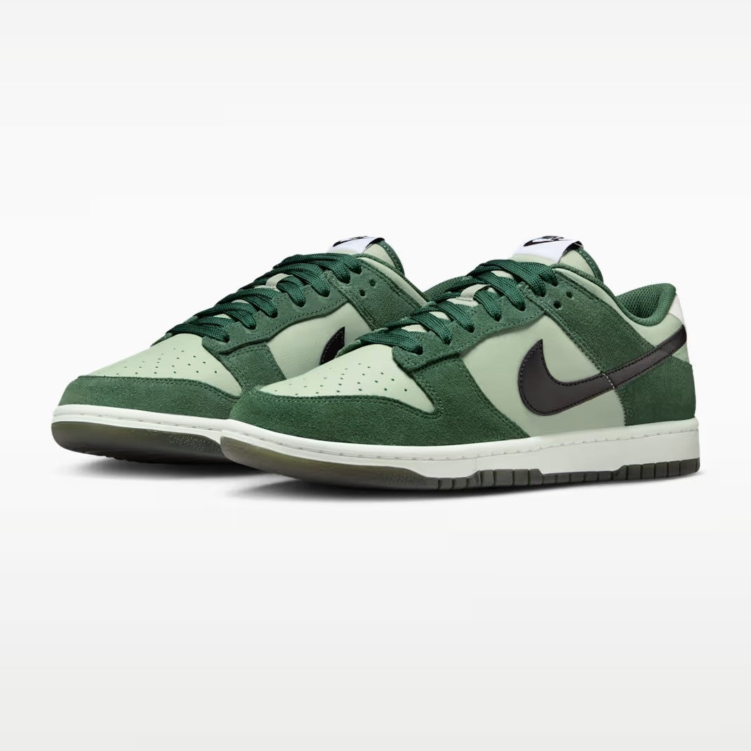 M NIKE DUNK LOW RETRO SE ESS+