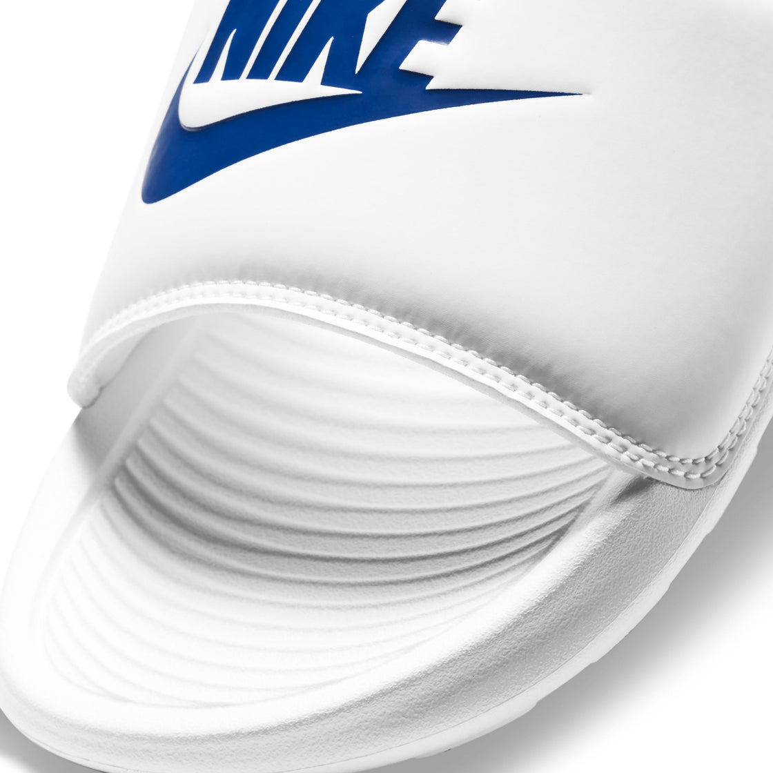 M NIKE VICTORI ONE SLIDE