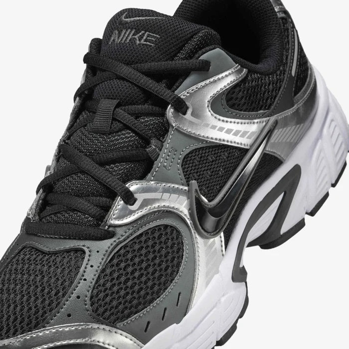 M NIKE V5 RNR