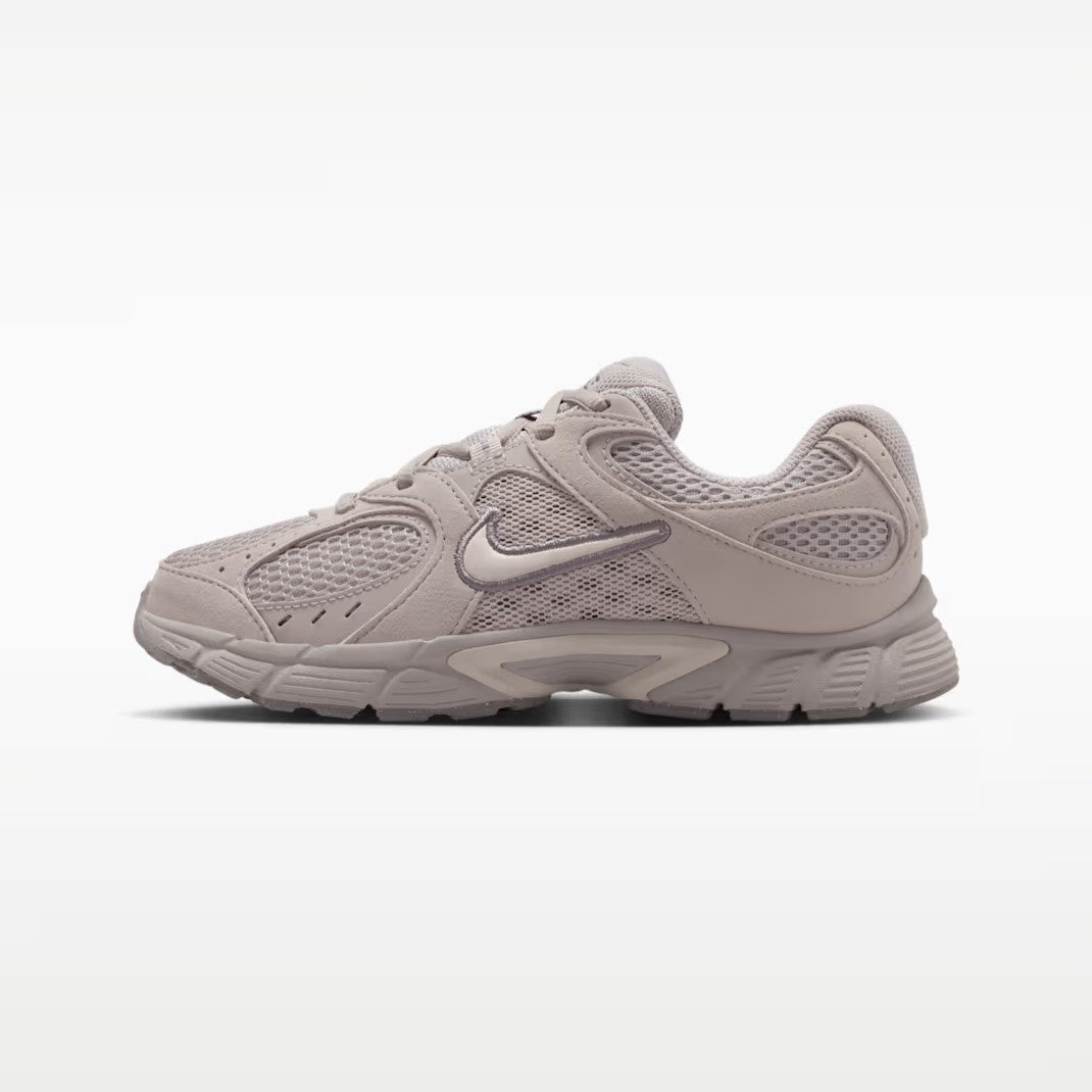 NIKE V5 RNR SUEDE BG