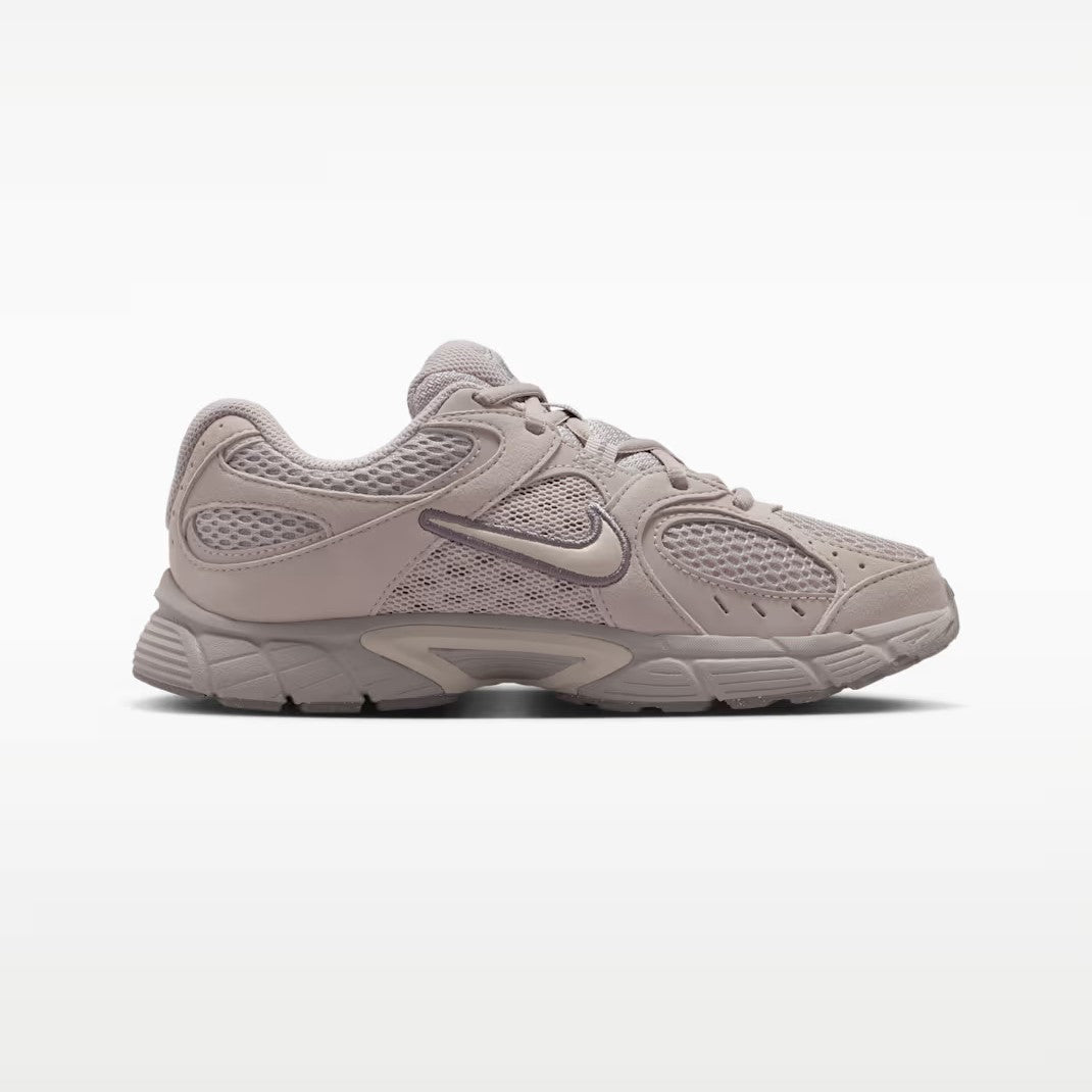 NIKE V5 RNR SUEDE BG