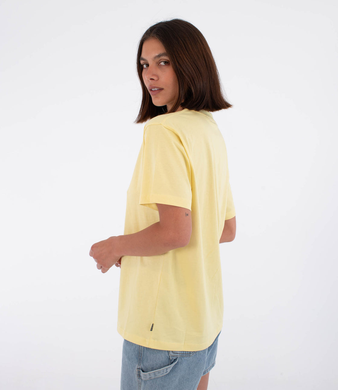 W SCRIPT REGULAR TEE