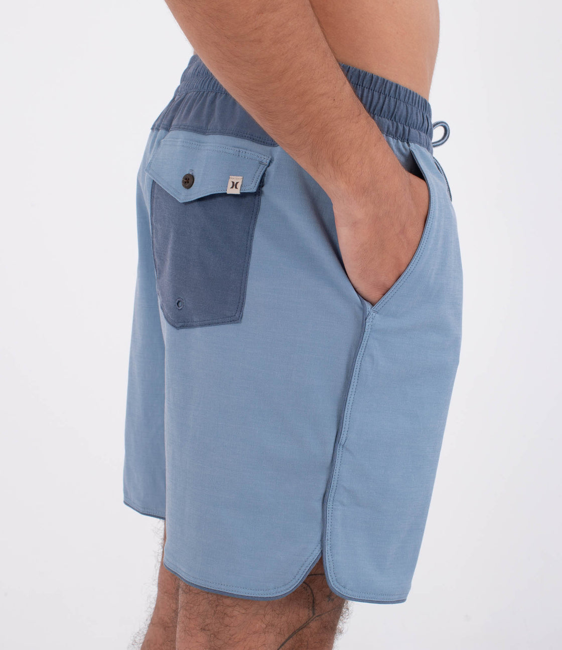 M PHTM NATURALS SCALLOP VOLLEY 17