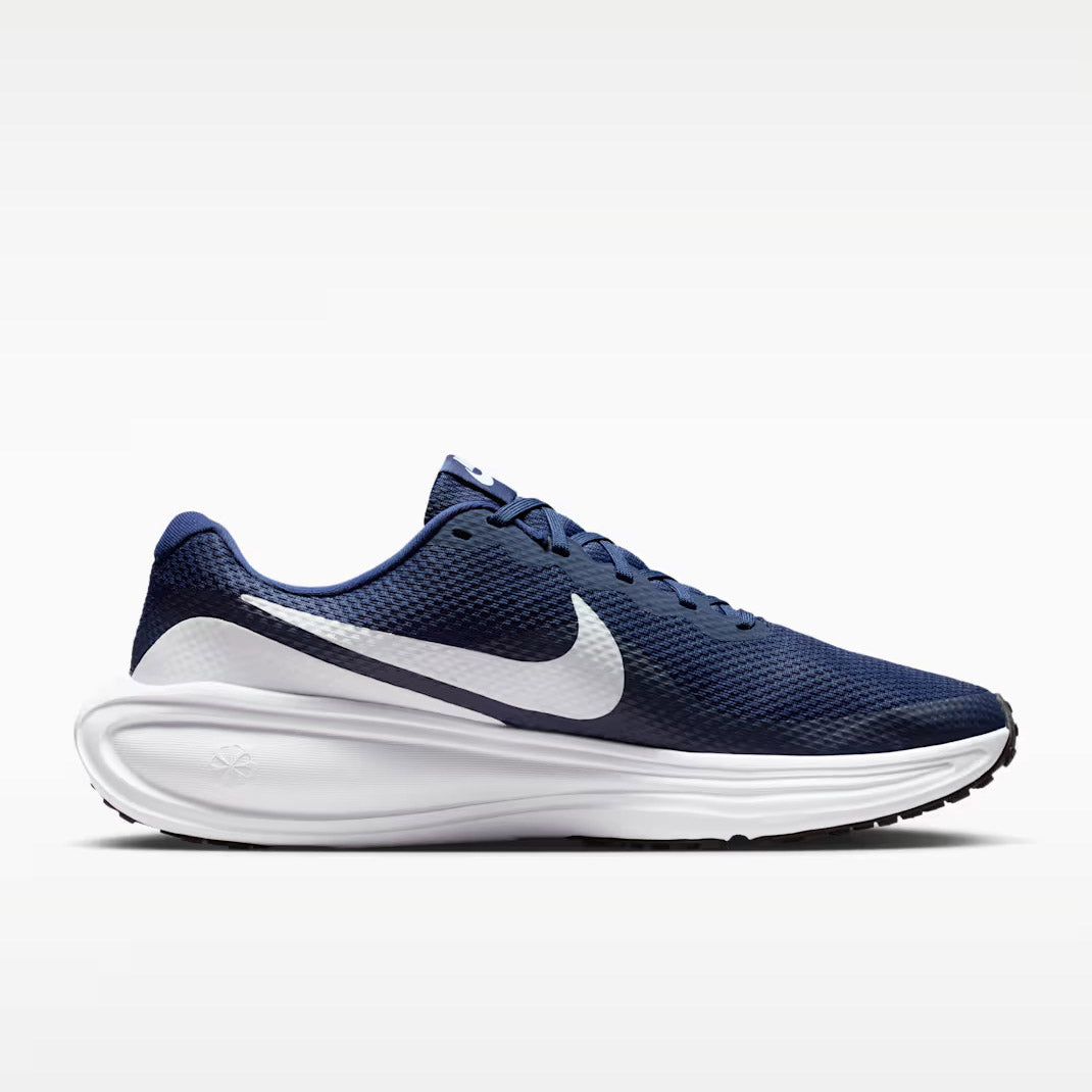 M NIKE REVOLUTION 8
