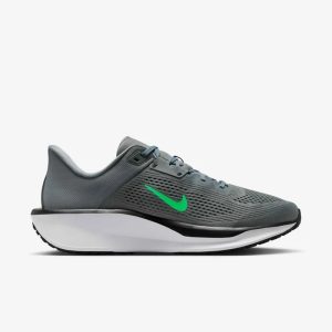 M NIKE QUEST 6