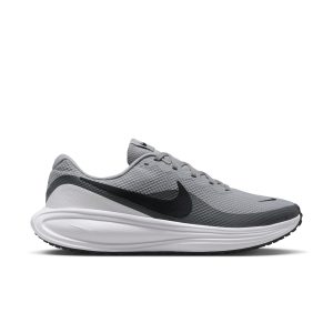 M NIKE REVOLUTION 8