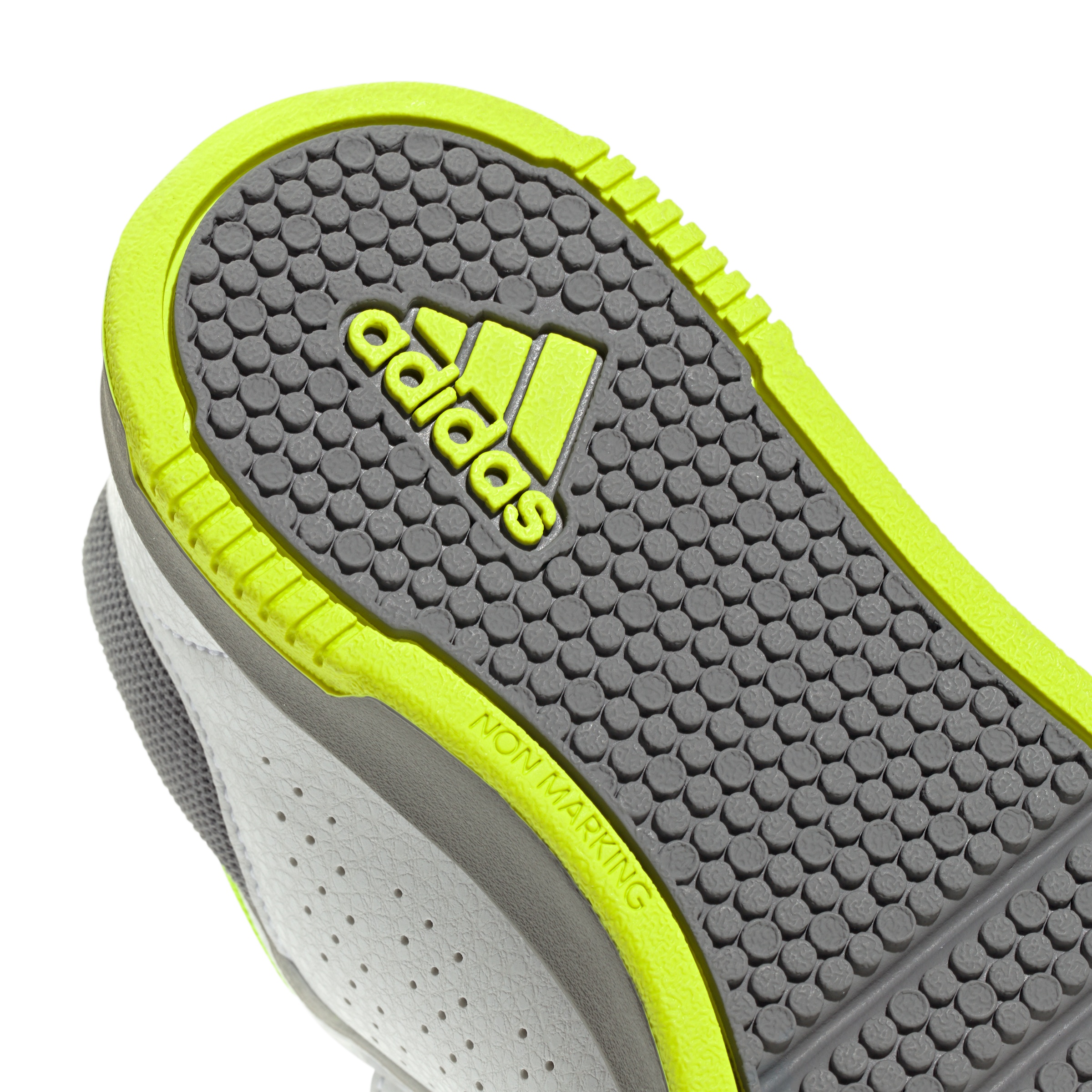 JQ2867_9_FOOTWEAR_Photography_Detail View 2_transparent