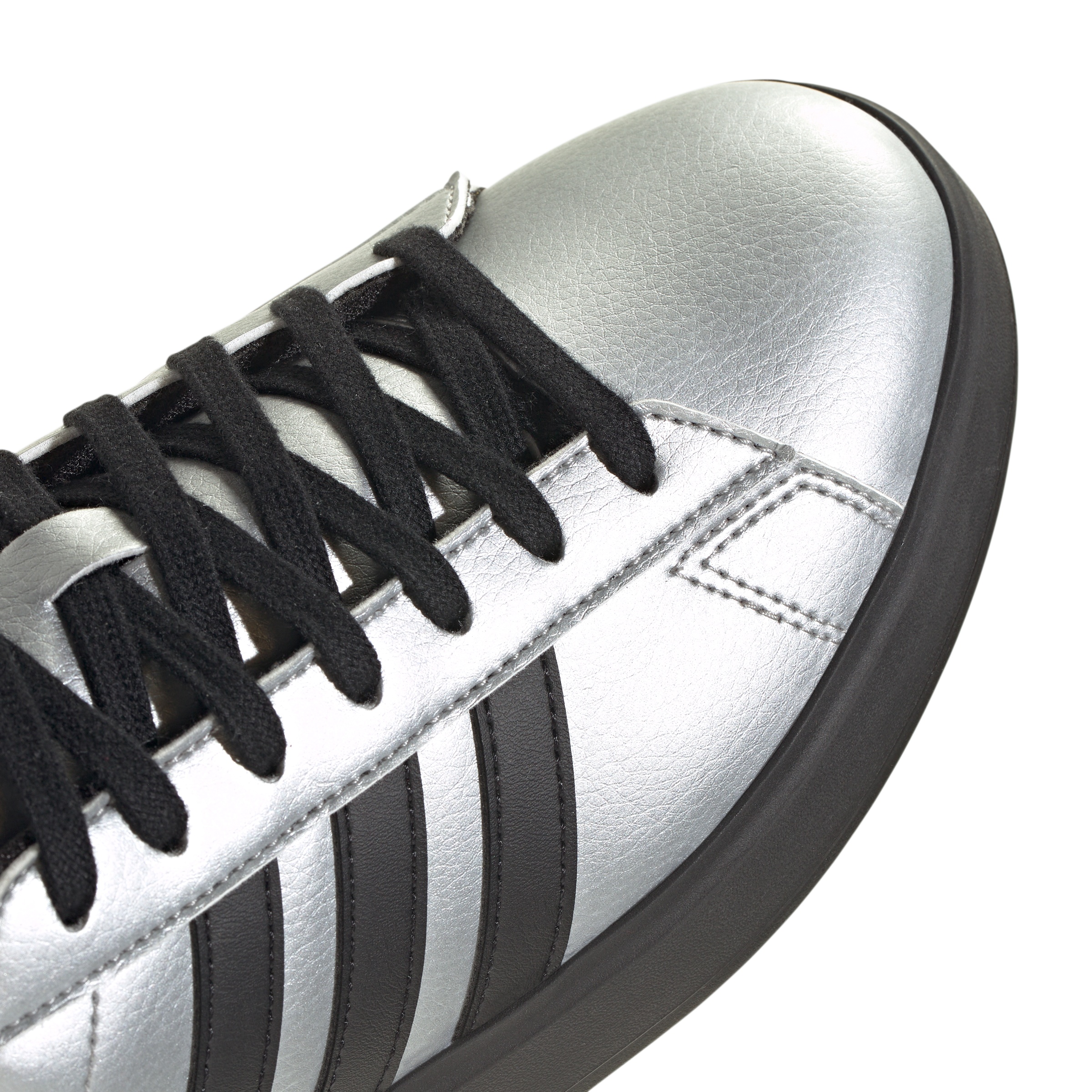 JS1759_9_FOOTWEAR_Photography_Detail View 2_transparent