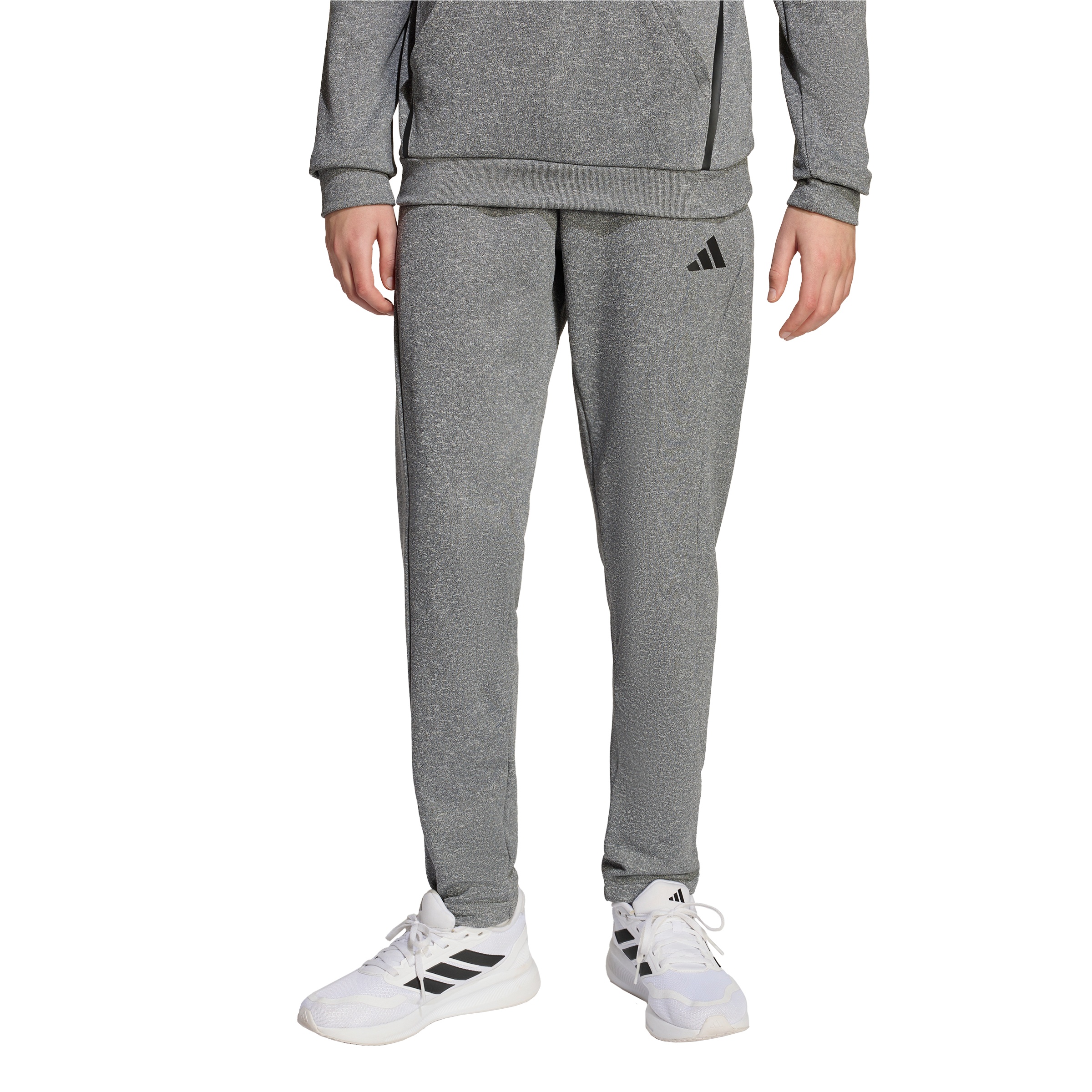 JW1973_2_APPAREL_On Model_Standard View_transparent