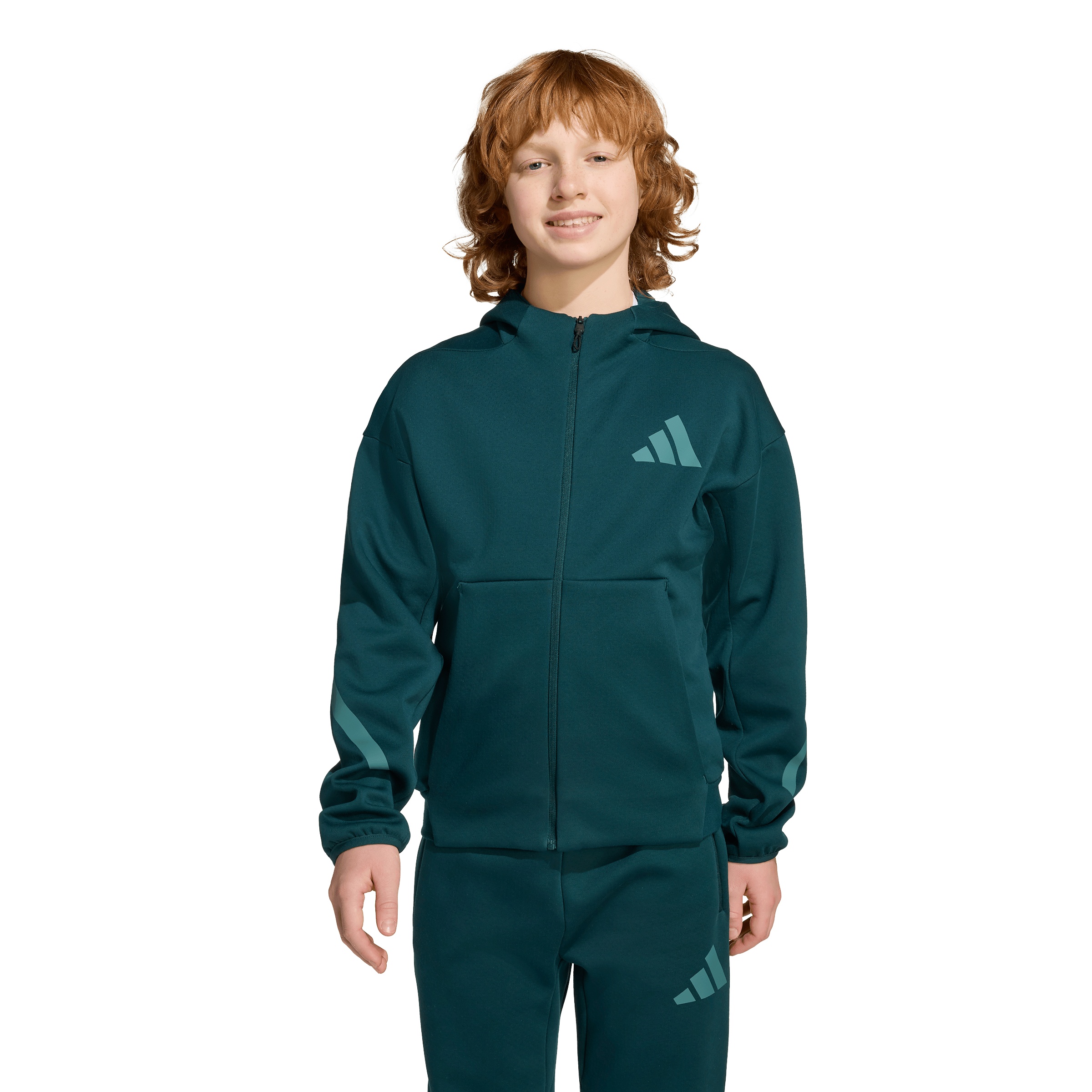 JW2425_2_APPAREL_On Model_Standard View_transparent