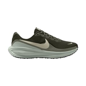 M NIKE REVOLUTION 8